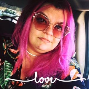 Meet your Posher, Nikki